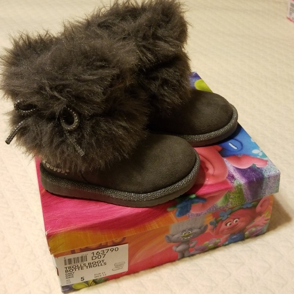 NWOT Baby girl boots sz 5